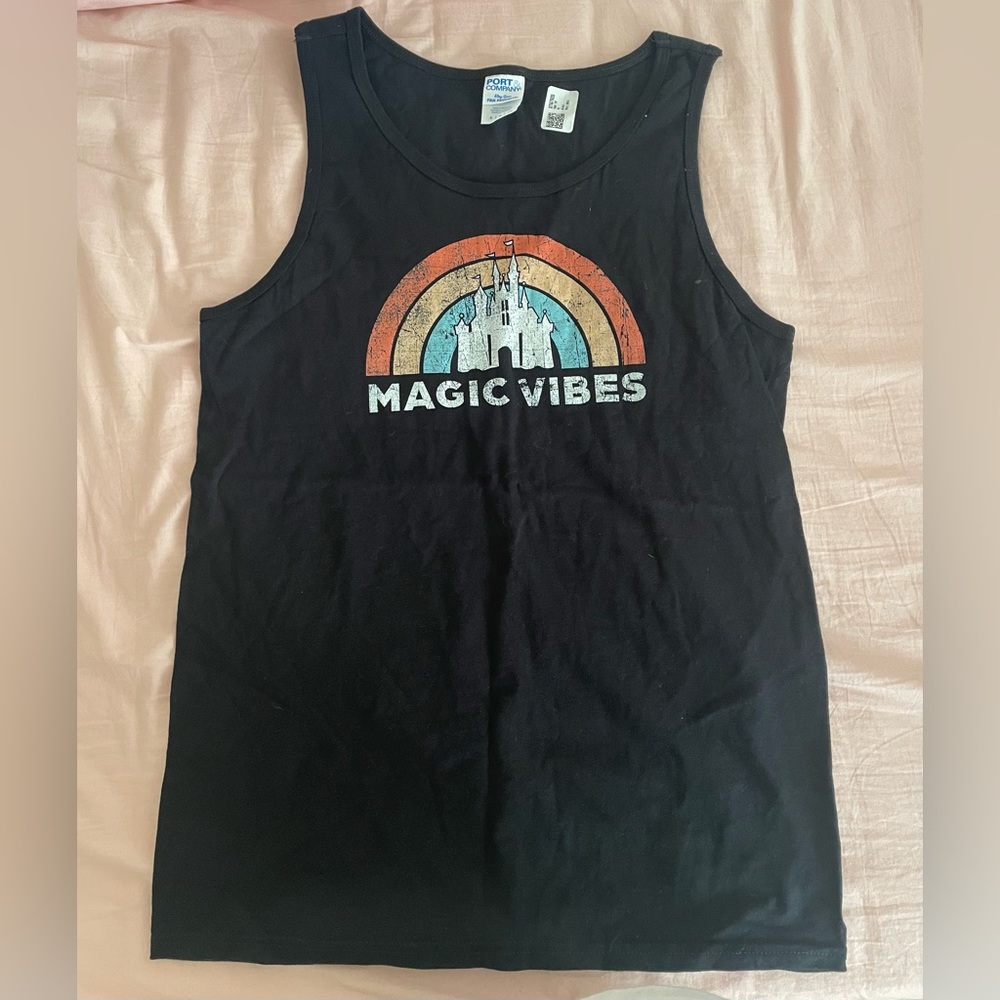 Disney tank - magic vibes 💚 5/$25
